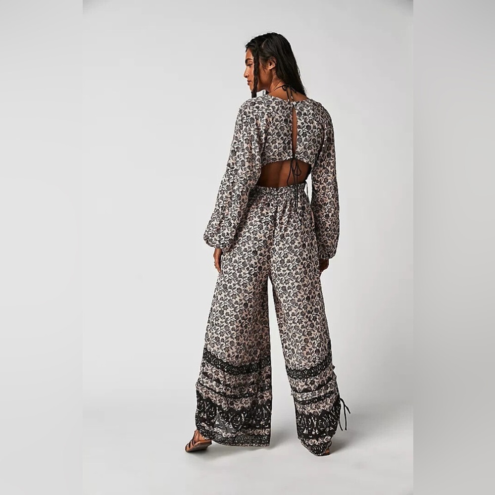 COPY - Free People Soulmate Jumpsuit - Picture 4 of 10